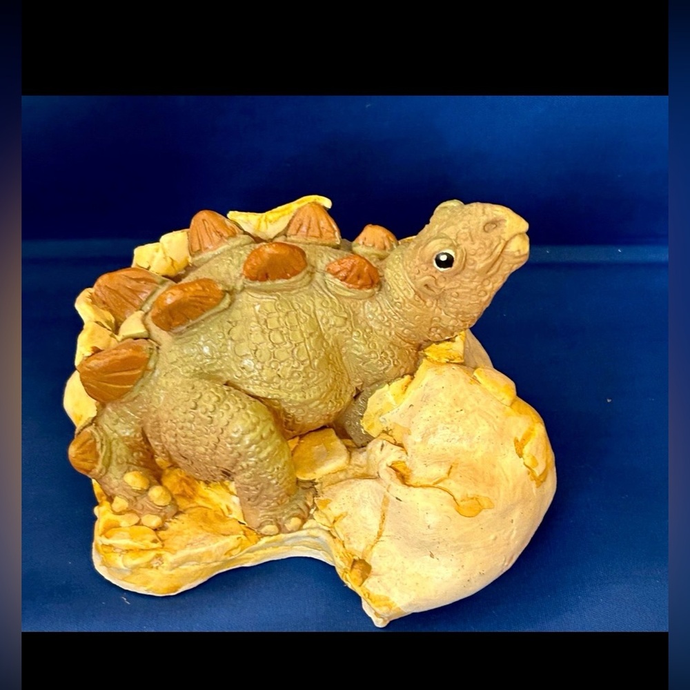 John P Fischner Signed Baby Dinosaur Hatching Egg RARE!